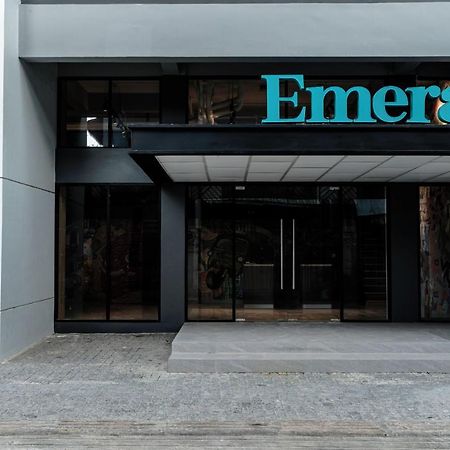 Emerald Hotel Residence Phnom-Penh Buitenkant foto