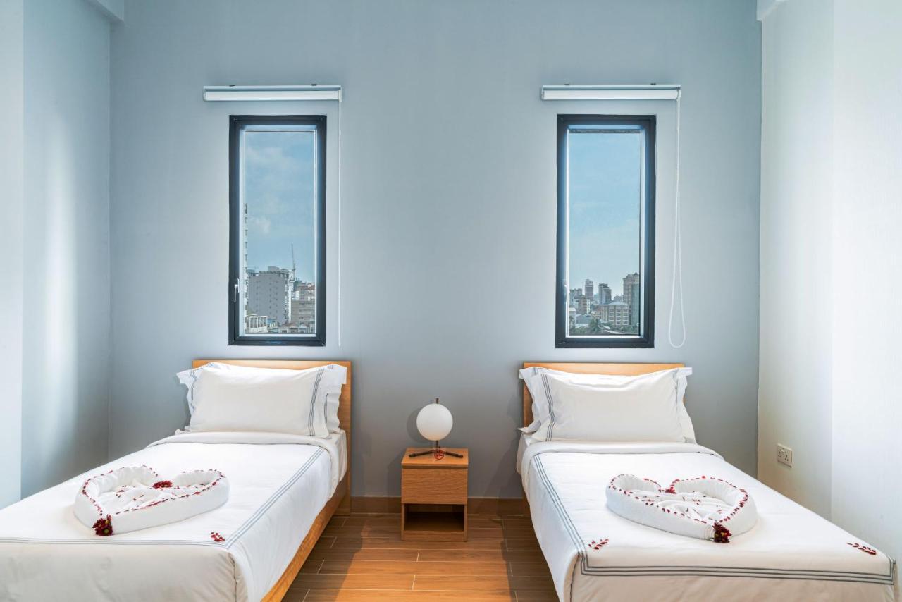 Emerald Hotel Residence Phnom-Penh Buitenkant foto