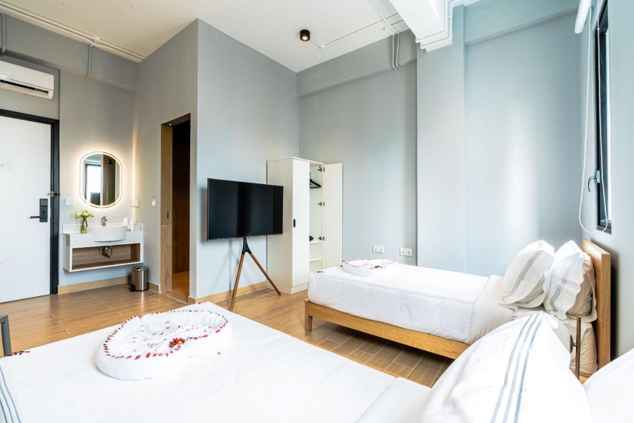 Emerald Hotel Residence Phnom-Penh Buitenkant foto